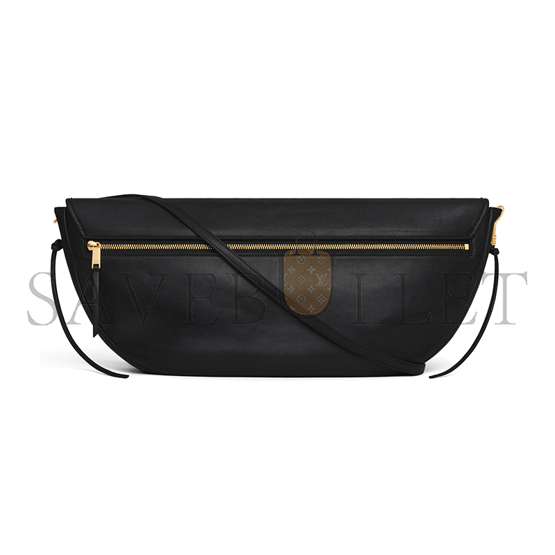 ce1i*e halfmoon soft triomphe bag in S*pple shiny lambskin 124142t88.38no (46*19*10cm)
